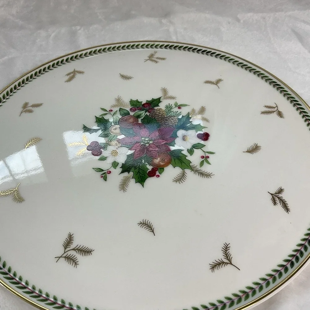 Mikasa Holiday Delight Petite Bone China Cake Plate 9.75